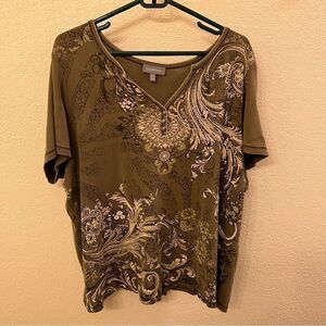 Essentials Short Sleeve Graphic Top Size 1X